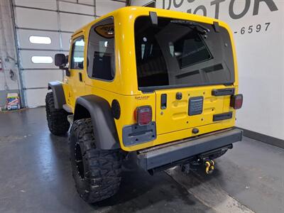 2006 Jeep Wrangler Sport Sport 2dr SUV  4.0 6 SPEED 4X4 - Photo 4 - Rochelle, IL 61068