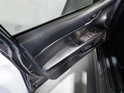 2021 Toyota Camry SE  SEDAN - Photo 16 - Rochelle, IL 61068