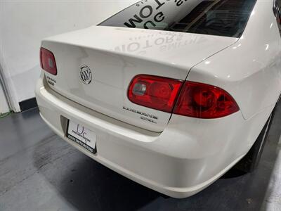 2009 Buick Lucerne CXL sedan - Photo 8 - Rochelle, IL 61068