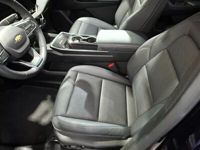 2025 Chevrolet Equinox LT   - Photo 11 - Rochelle, IL 61068