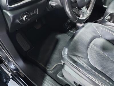 2020 Chrysler Pacifica Touring L Plus  SPORT TRIM - Photo 33 - Rochelle, IL 61068