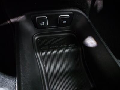 2020 Chrysler Pacifica Touring L Plus  SPORT TRIM - Photo 24 - Rochelle, IL 61068