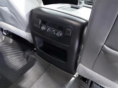 2020 Chevrolet Suburban LT  4X4 - Photo 20 - Rochelle, IL 61068