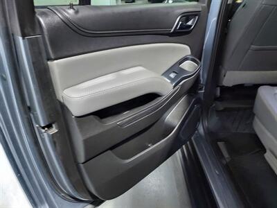 2020 Chevrolet Suburban LT  4X4 - Photo 28 - Rochelle, IL 61068