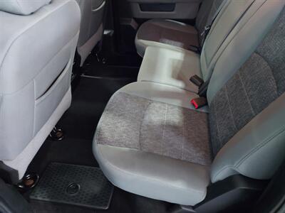 2018 RAM 1500 SLT BIG HORN CREW CAB - Photo 16 - Rochelle, IL 61068