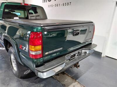 2002 Chevrolet Silverado 1500 4dr Extended Cab  Z71 4X4 5.3 - Photo 10 - Rochelle, IL 61068