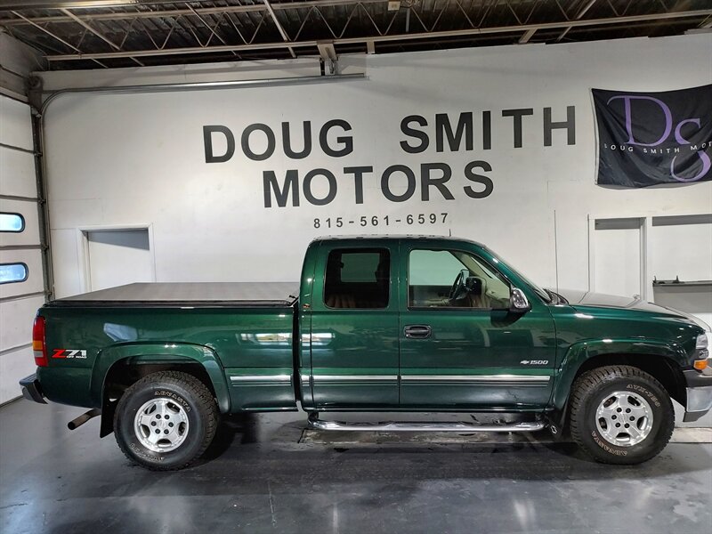 2002 Chevrolet Silverado 1500 4dr Extended Cab  Z71 4X4 5.3 - Photo 1 - Rochelle, IL 61068