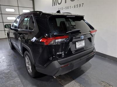 2024 Toyota RAV4 XLE HYBRID AWD   - Photo 6 - Rochelle, IL 61068