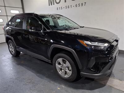 2024 Toyota RAV4 XLE HYBRID AWD   - Photo 7 - Rochelle, IL 61068