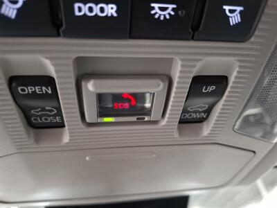 2024 Toyota RAV4 XLE HYBRID AWD   - Photo 29 - Rochelle, IL 61068
