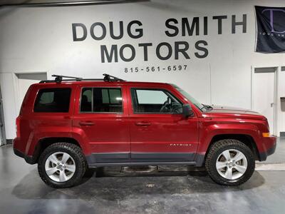 2015 Jeep Patriot Latitude  4WD - Photo 1 - Rochelle, IL 61068
