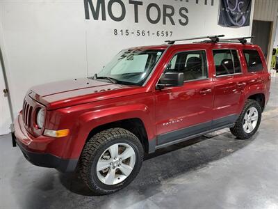 2015 Jeep Patriot Latitude  4WD - Photo 3 - Rochelle, IL 61068