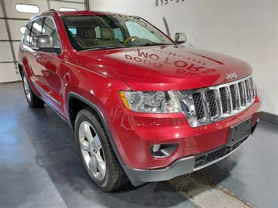 2013 Jeep Grand Cherokee Overland  4x4 suv - Photo 6 - Rochelle, IL 61068