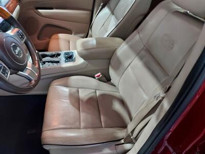 2013 Jeep Grand Cherokee Overland  4x4 suv - Photo 11 - Rochelle, IL 61068