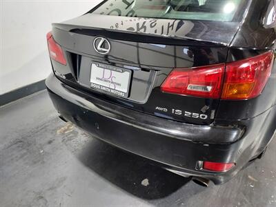 2008 Lexus IS 250   - Photo 8 - Rochelle, IL 61068