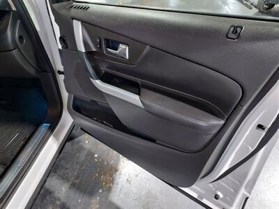 2014 Ford Edge Limited  AWD W/ LEATHER - Photo 18 - Rochelle, IL 61068