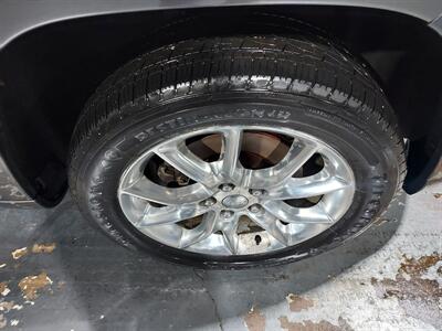 2014 Jeep Grand Cherokee Summit  4X4 - Photo 30 - Rochelle, IL 61068