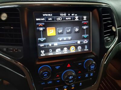 2014 Jeep Grand Cherokee Summit  4X4 - Photo 17 - Rochelle, IL 61068