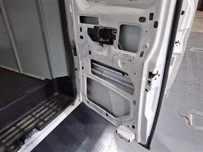 2015 Chevrolet Express 2500  135'' CARGO VAN - Photo 24 - Rochelle, IL 61068