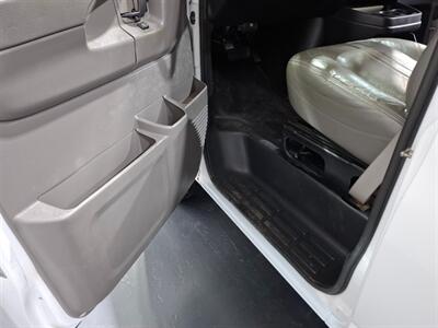 2015 Chevrolet Express 2500  135'' CARGO VAN - Photo 13 - Rochelle, IL 61068