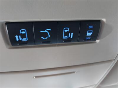 2016 Chrysler Town & Country Touring   - Photo 19 - Rochelle, IL 61068