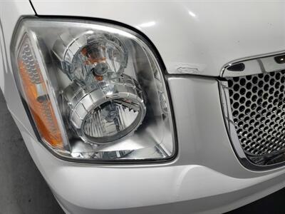 2012 GMC Yukon Denali   - Photo 11 - Rochelle, IL 61068