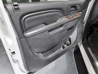 2012 GMC Yukon Denali   - Photo 21 - Rochelle, IL 61068