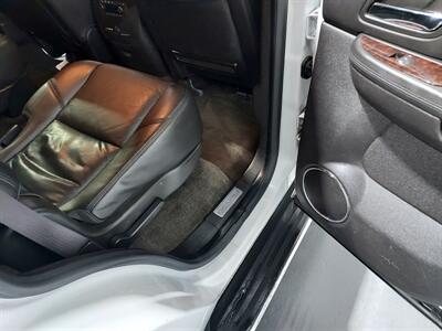 2012 GMC Yukon Denali   - Photo 18 - Rochelle, IL 61068