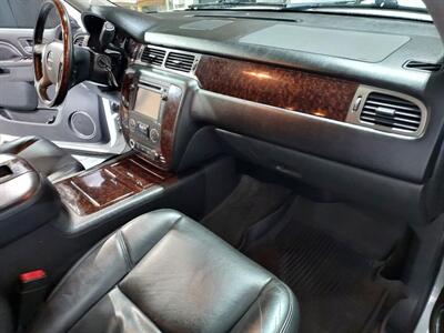 2012 GMC Yukon Denali   - Photo 17 - Rochelle, IL 61068