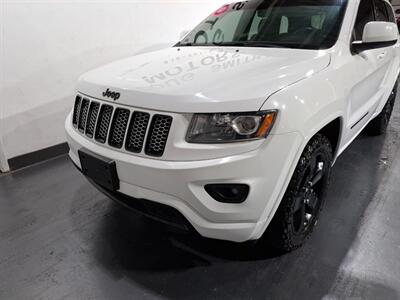 2015 Jeep Grand Cherokee Laredo 4X4 SUV - Photo 4 - Rochelle, IL 61068