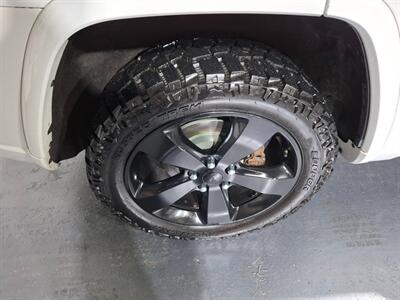 2015 Jeep Grand Cherokee Laredo 4X4 SUV - Photo 25 - Rochelle, IL 61068