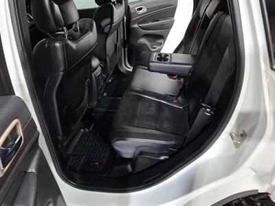 2015 Jeep Grand Cherokee Laredo 4X4 SUV - Photo 13 - Rochelle, IL 61068