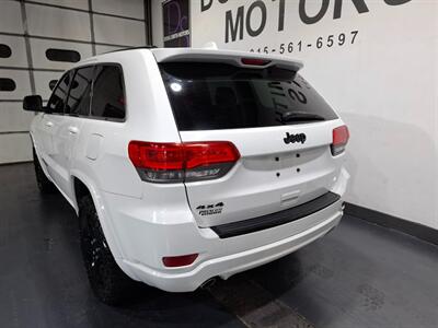 2015 Jeep Grand Cherokee Laredo 4X4 SUV - Photo 5 - Rochelle, IL 61068