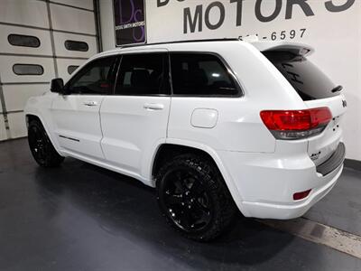 2015 Jeep Grand Cherokee Laredo 4X4 SUV - Photo 3 - Rochelle, IL 61068