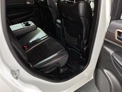 2015 Jeep Grand Cherokee Laredo 4X4 SUV - Photo 15 - Rochelle, IL 61068