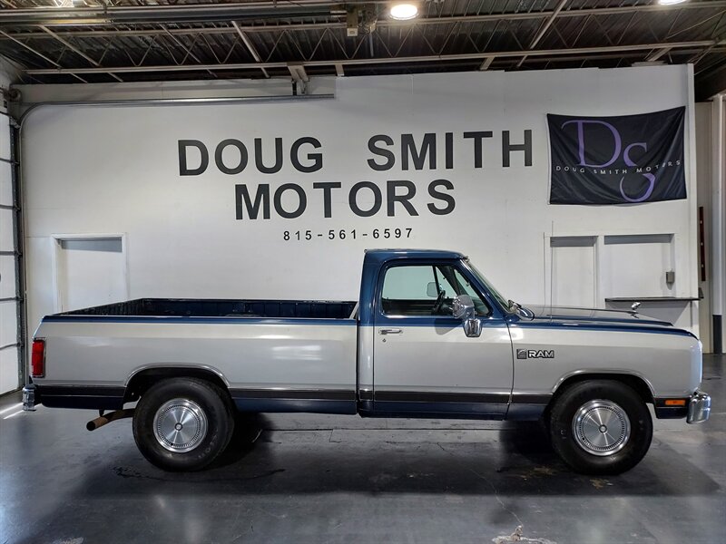 1990 Dodge Ram 3500 D350 CAMPER SPECIAL - Photo 1 - Rochelle, IL 61068