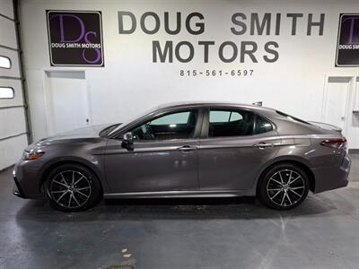 2024 Toyota Camry SE  SEDAN - Photo 2 - Rochelle, IL 61068