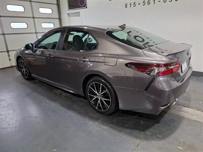 2024 Toyota Camry SE  SEDAN - Photo 3 - Rochelle, IL 61068