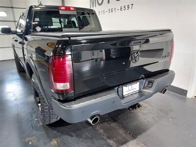 2019 RAM 1500 SLT  WARLOCK - Photo 9 - Rochelle, IL 61068