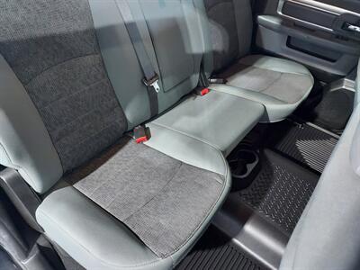 2019 RAM 1500 SLT  WARLOCK - Photo 15 - Rochelle, IL 61068