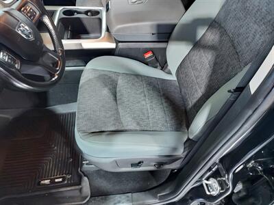 2019 RAM 1500 SLT  WARLOCK - Photo 10 - Rochelle, IL 61068