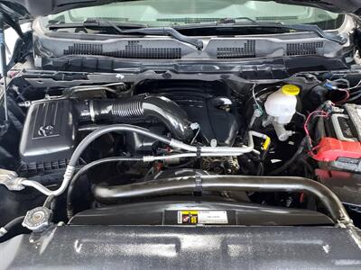 2019 RAM 1500 SLT  WARLOCK - Photo 25 - Rochelle, IL 61068