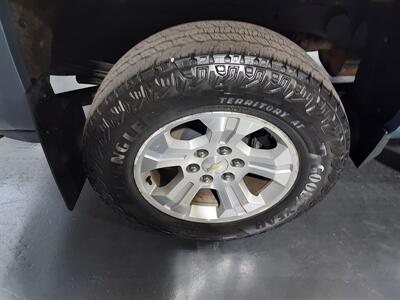 2015 Chevrolet Silverado 1500 LT  Z71 - Photo 27 - Rochelle, IL 61068