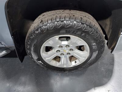 2015 Chevrolet Silverado 1500 LT  Z71 - Photo 28 - Rochelle, IL 61068