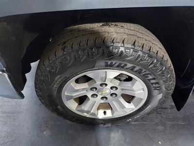 2015 Chevrolet Silverado 1500 LT  Z71 - Photo 25 - Rochelle, IL 61068