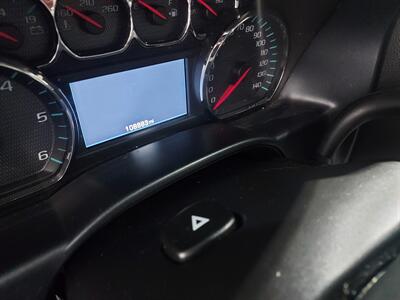 2015 Chevrolet Silverado 1500 LT  Z71 - Photo 18 - Rochelle, IL 61068