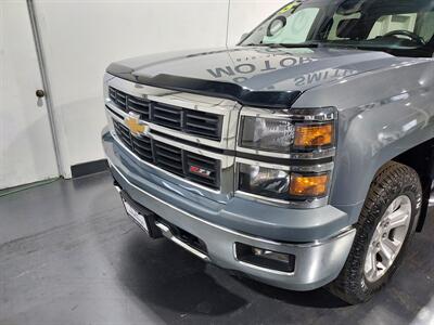 2015 Chevrolet Silverado 1500 LT  Z71 - Photo 7 - Rochelle, IL 61068
