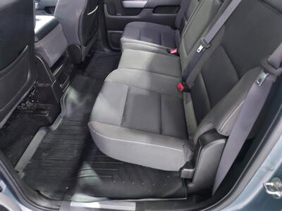 2015 Chevrolet Silverado 1500 LT  Z71 - Photo 12 - Rochelle, IL 61068