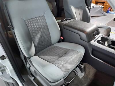 2015 Ford F-250 Super Duty XL   - Photo 11 - Rochelle, IL 61068