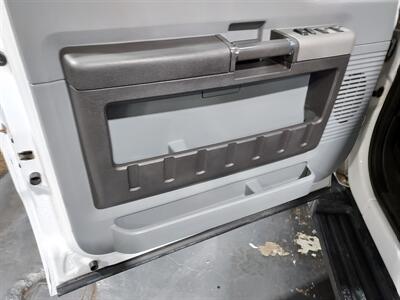 2015 Ford F-250 Super Duty XL   - Photo 14 - Rochelle, IL 61068